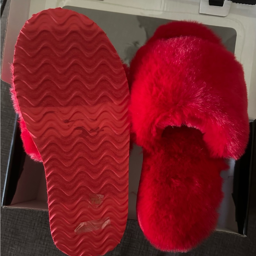 Beautiful Red Slippers - Picture 7 of 7